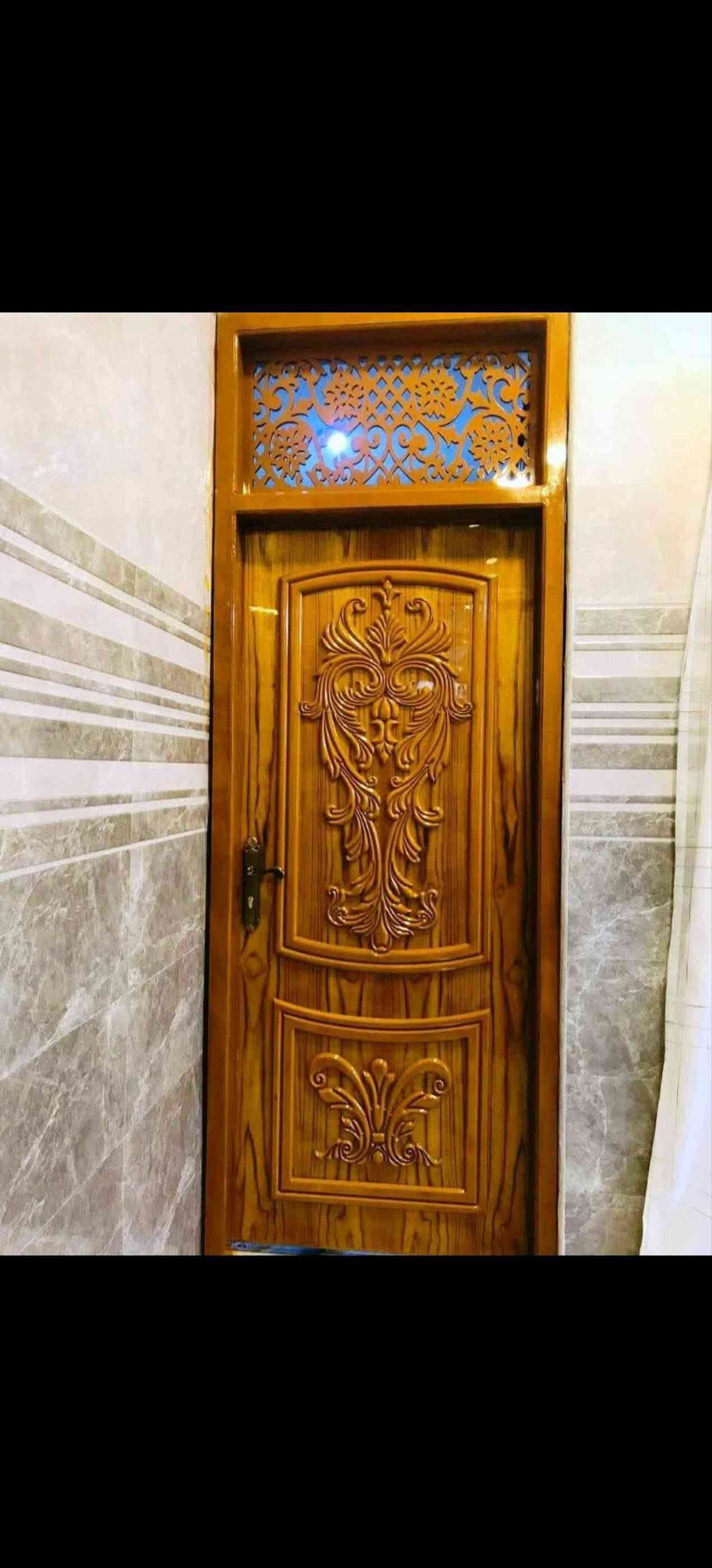 يعلن معمل ومعرض بركات الامام           علي عليه السلام باداره (ابو كيان)  
سعر الطلاقة♦️ 160♦️ فقط...مده.عشرة ايام.فقط
             🪚شامل النقل والشد🪚

🚪🚪> 😍 عروض الشتاء بدت 🔥🚪🚪
أبواب داخلية بأجمل تصاميم وأسعار ترضي الكل 💪
شغلنا يحچي عن نفسه، والباب يكمّل جمالية البيت 😉
 💥
تعال شوف بنفسك أو احجز تواصلك 📞 ***********
العنوان حي الغدير مقابيل حي الصحفين مجاور كوفي الصفصاف

نص مكتوب في الصور:
- ٢:٣١ بيبان الصاج ٧٠ صورة