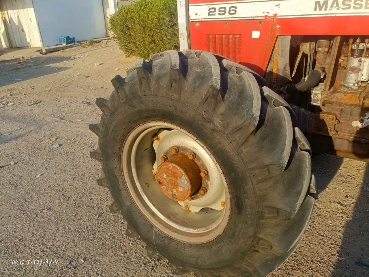 فوركسن موديل ٨٩ للبيع استندر مكفول قانون وعشائر رقم و سنوية  السعر ١٧مليون المكان كركوك المكينة مال جناي الشراي يتصل
***********
