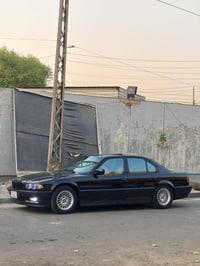 حبايبي الغوالي بي ام خفاش  حجم اصل وفصل 744 هواء  موديل 98 فول سياره  ...