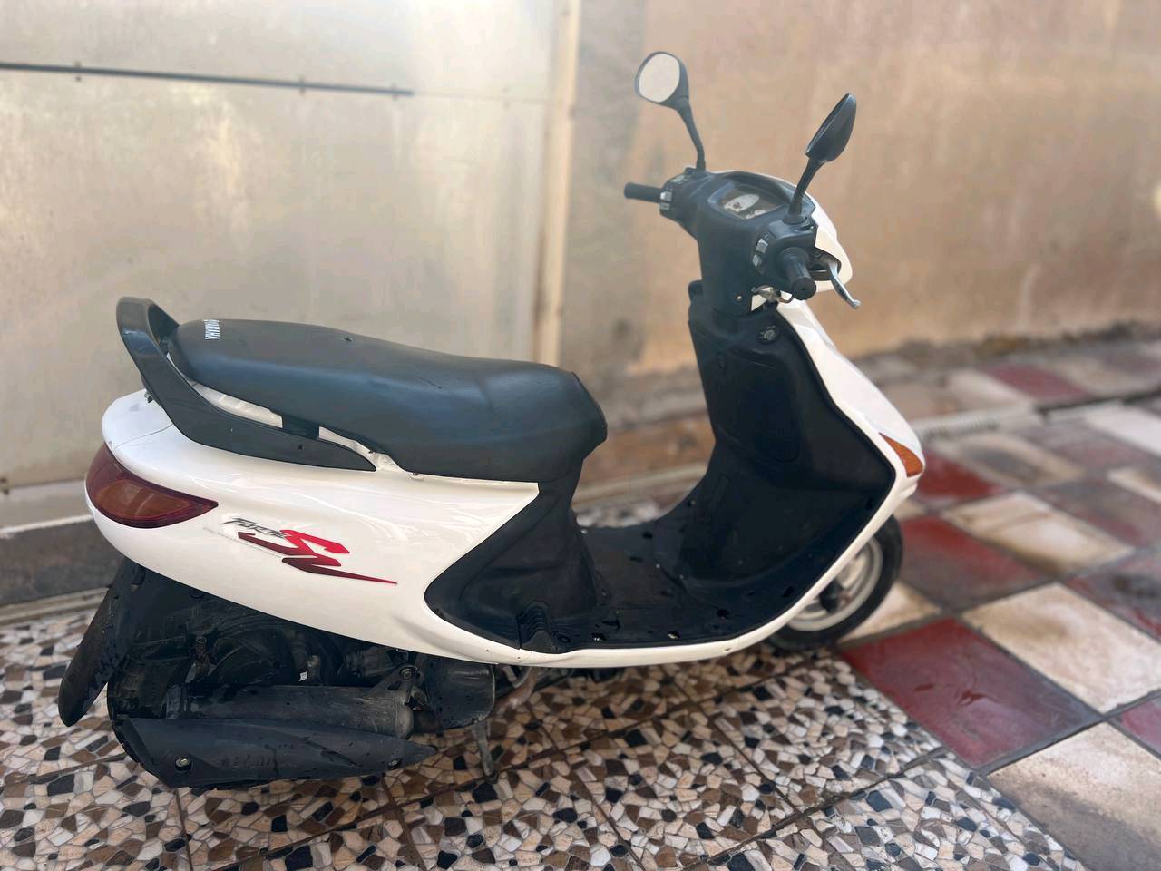 فراشه نضيف تشغل وتطلع مابيها اي عطل 
ولا اي خدش /العنوان قضاء القاسم 
***********