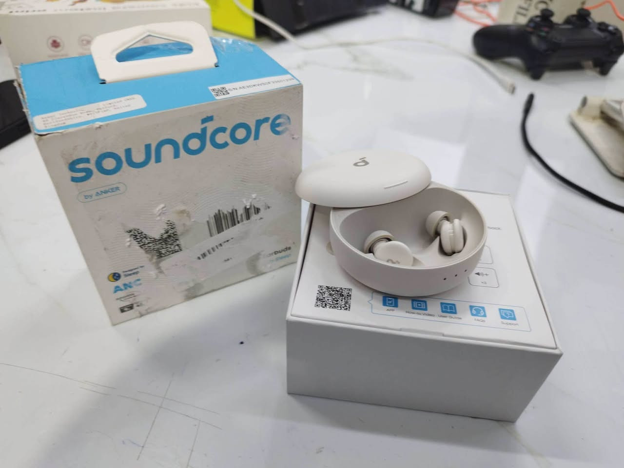 Anker Soundcore Sleep A30
✅ عزل ضوضاء ذكي (Smart ANC)
✅ مخصصة للنوم والراحة وتقليل الإزعاج
✅ تصميم صغير ومريح حتى للنوم على الجنب
✅ تدعم تطبيق Soundcore للتحكم بالإعدادات
✅ مع العلبة الأصلية والإكسسوارات

للحجز او الاستفسار التواصل واتساب ***********
