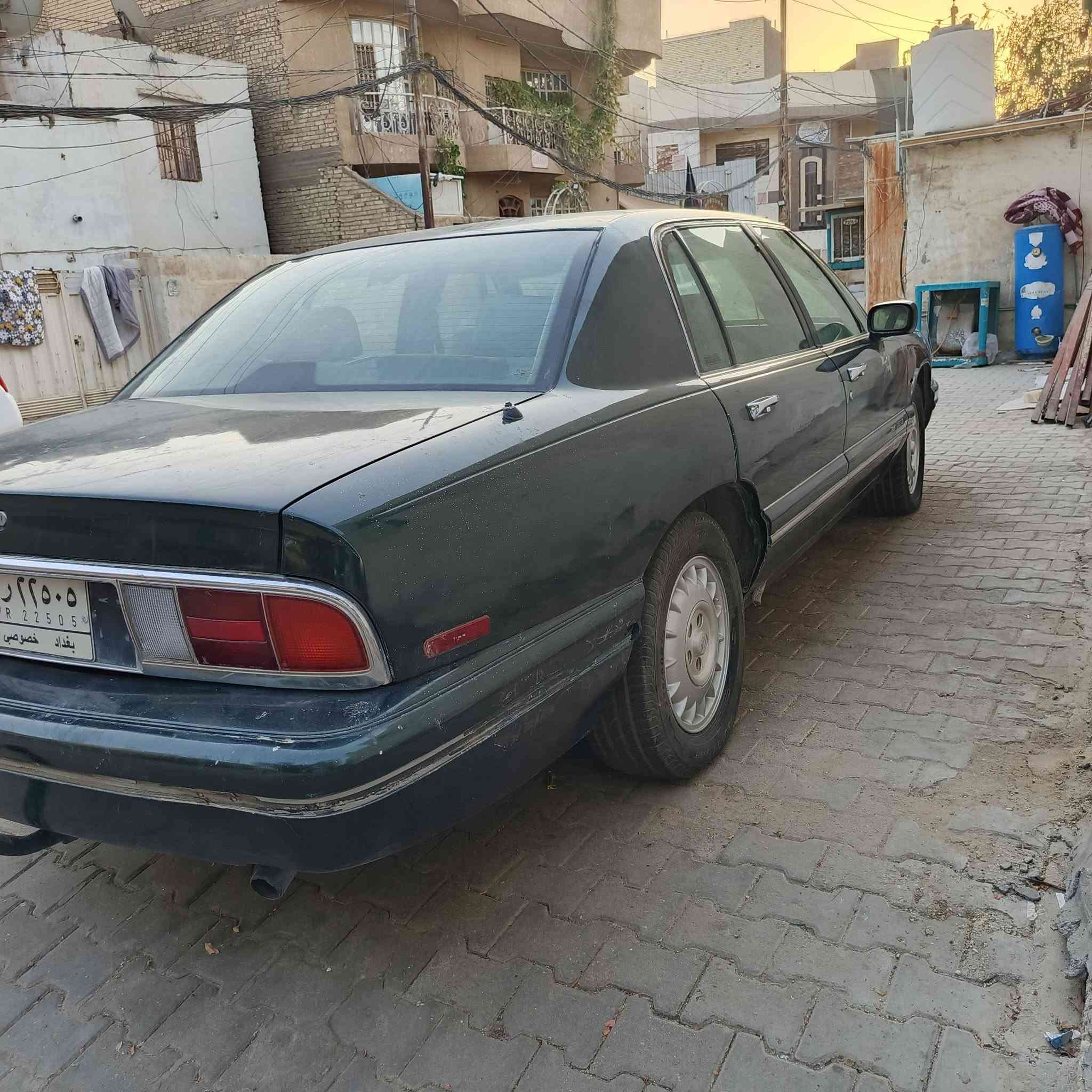 سلام عليكم
بيوك امريكي رقم بغداد موديل ١٩٩٢ كلها على البلادي كير محرك خير من الله حداديه ٧٠٪  سياره معمره صبغ فرن حراري ودوشمه تنته وارضيه وكشنات كهربائياتها شغاله
المحرك بي فقط شويه مراوح بس ماتطفه وموضحه بمقطع فديو للمحرك ترايك وين ماتريد
العنوان كربلاء
***********
***********
السعر   ٥٥  ورقه وبيه مجال
