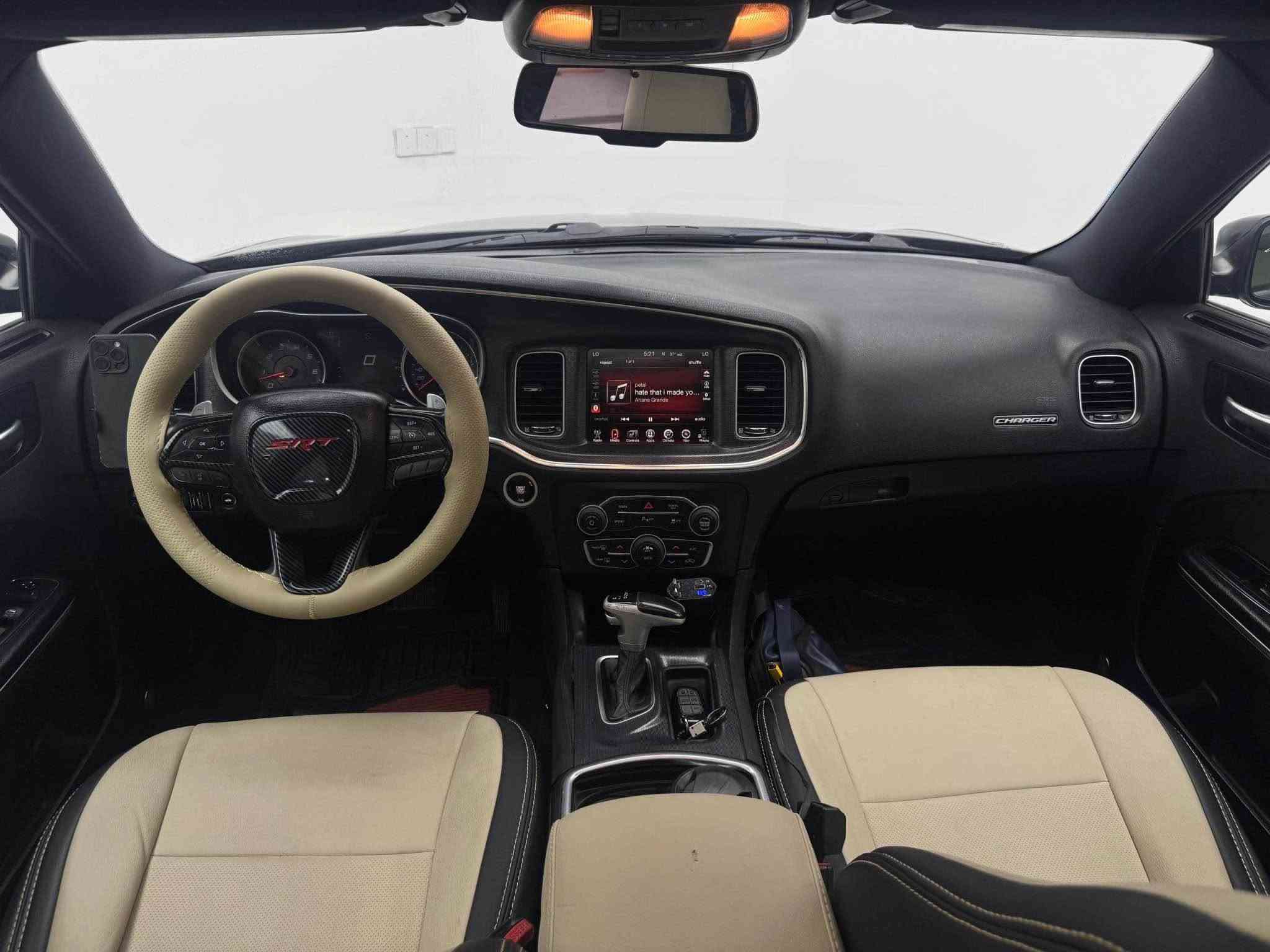 Dodge charger rallye+ 2017
دوج جارجر رالي+ 2017
فول مواصفات
سماعات ماركة beats
ماشية 104,000 ميل
مكينة 6 سلندر حجم 3.6لتر بحالة
ممتازة جدا
سيارة كلين تايتل كفالة عامة ما عدى
4-5 مكان بارد صغير
وبسعرررر (198$) ورقه وبيها مجال كلش بسيط
العنوان دهوك 
***********
*********** Leimuiden, ZH
