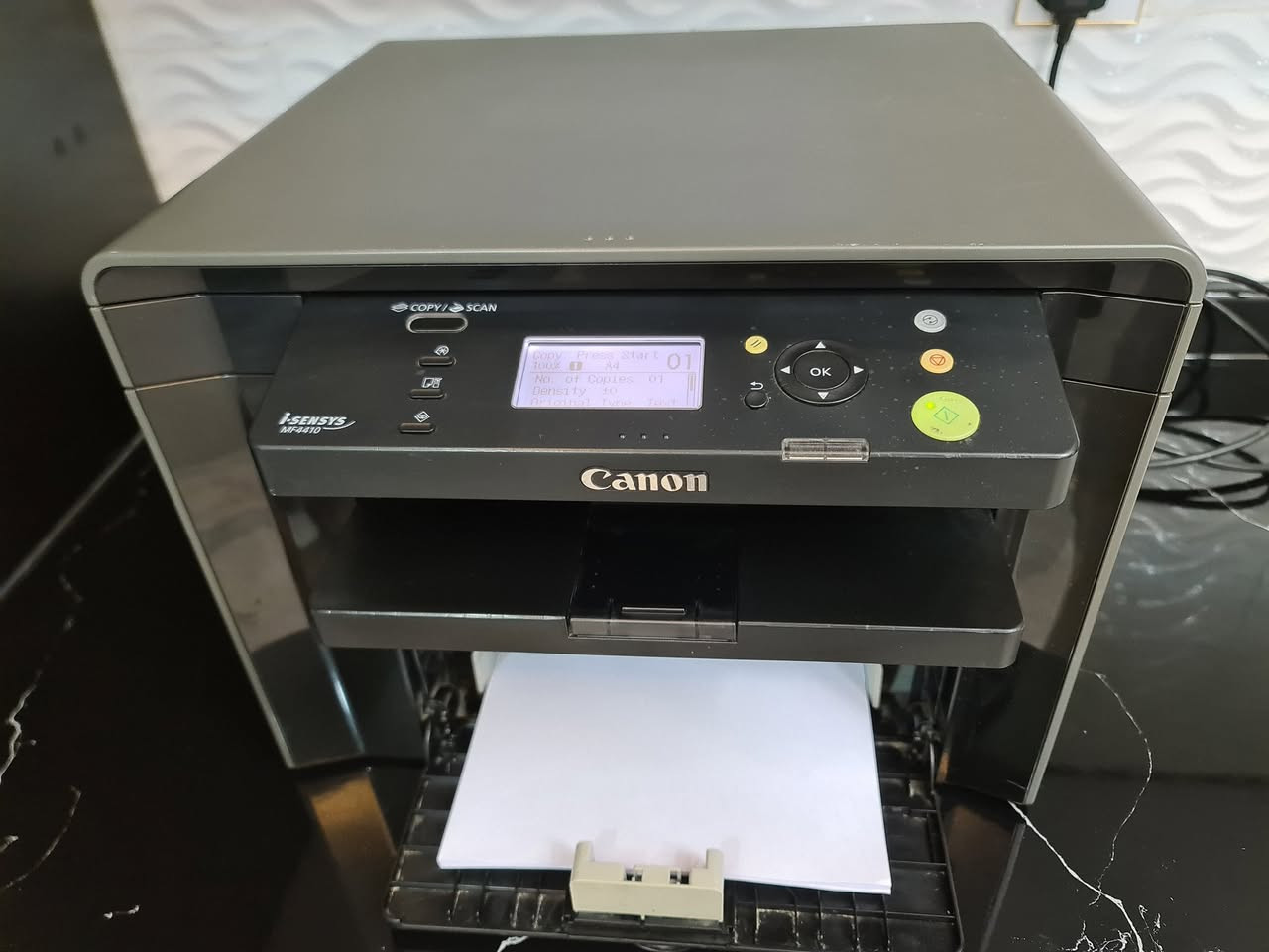 Prenter MF4410 canon
​طابعة كانون أسود وأبيض MF4410 نظيفة جداً وبدون أي عيب، ومع الشرط للبيع. سعر ١٢٥ الف بمجال
پرێنتەری ڕەش و سپی کانوون MF4410 زۆر خاوێنە بێ عەیب بەشەرت. ١٢٥ هەزار و مەجال
واتس اب : ***********
