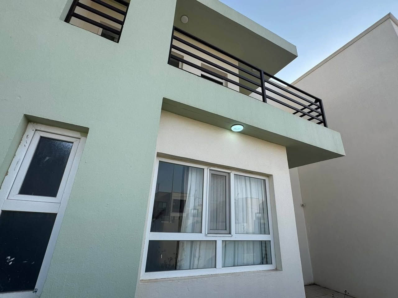 🚨 تطلوعة رمزية جداً ❗️❗️
فرصة ذهبية داخل مجمع المرتضى السكني
❗️❗️ هذا العرض نادر
🏡 دار للبيع
📐 مساحة الدار: 160 متر
📍 بلوك 40  
💰 الواصل: 58 مليون فقط
🔥 سعر مغري وفرصة ممتازة للسكن 

✅ موقع ممتاز داخل المجمع
✅ مناسبة للعائلة والاستثمار المستقبلي

#اكتب_تم_توصلك_تفاصيل

📞 للاستفسار***********
