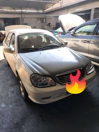 سيارة • موديل ٢٠١٣ • للبيع