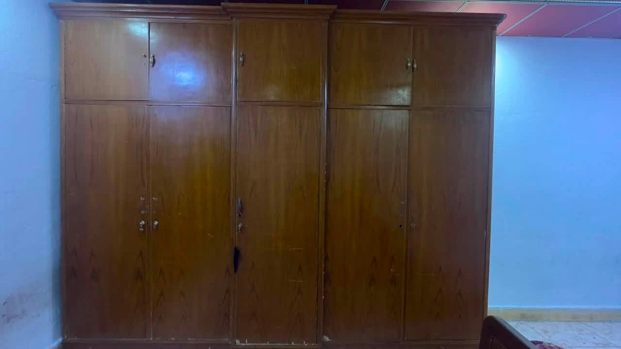 السلام عليكم 
غرفه نجاره ثقيل للبيع
حي الجامعه 
***********
