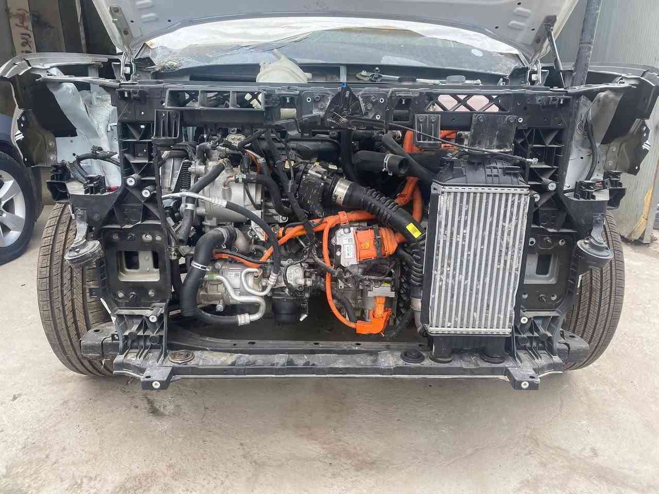 🔧 ورشة Smart garage لصيانة السيارات 🔧  

فتح وشد محرك سنتافيه 2025  هايبرد 
تم العمل بدقة واحترافية عالية 👨‍🔧  

✔️ فحص شامل للمحرك  
✔️ تبديل القطع التالفة  
✔️ شد وضبط المحرك حسب المواصفات  

نضمن لك أداء قوي وعمر أطول للمحرك 💪  
ثقتكم هي سر نجاحنا 🙏  

📞 للحجز والاستفسار:  
***********  
***********  
📍 بغداد الدوره المهدية الثانيه
