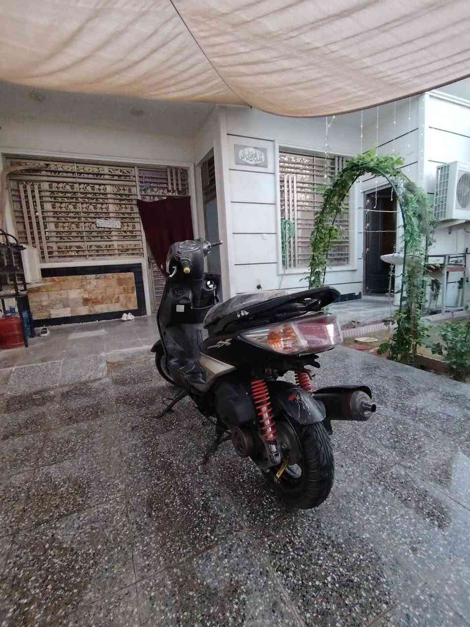 سكنس فحل بلاديه ممفتوحه تخبل شوفت عينك مكينه خرسه تجي وتشوف: سعر500وبيها مجال ابو 400لا توصل
مكاني بغداد الغزاليه: توصيل واتساب فقط ***********
