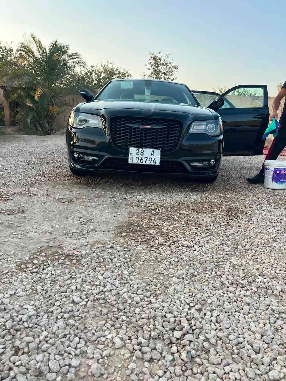 كرايسلر اوباما 2022 فئه300 Sلون اسود فول مواصفات
#الضرر : بسيط مرفق بالصور
#الرقم : نجف
#المواصفات :
▪️السيارة : كرايسلر اوباما 300 S 
▪️الموديل : 2022
▪️المحرك :  3600( سته سلندر )
▪️العداد : 28 الف
▪️حجم الويل : ويل كب S حجم 20 اصل 
▪️غرفة السيارة : كشنات جلد اسود
▪️قمارة بانوراما
▪️حساس امامي اصل
▪️حساس خلفي اصل
▪️حساسات ورادارات الاجتياز الجانبية (نقاط عمياء)
▪️شاشة كبيرة للتحكم في ايعازات السيارة
▪️كاميرا دوارة اصل
▪️بصمة 2 للابواب مع بصمة تشغيل وتشغيل عن بعد
▪️شفتات بالستيرن للتحكم بلكير العادي
▪️تحكم فول كهرباء لكرسي السائق والراكب
▪️تبريد قطعتين امامي وخلفي
▪️تدفئة لكشنات المقدمة مع تدفئة ستيرن
▪️تحكم ستيرن
▪️نظام ABS مانع انزلاق
▪️منافذ USB امامي وخلفي
▪️السيارة جديدة وبوضع الشركة.
▪️ دمام
السعر المطلوب :  270 وبيهه مجال
الاتصال على : *********** مكاني الديوانيه (غماس)
