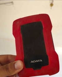 ADATA ١ تيرا • مقاوم للصدمات • استخدام قليل
