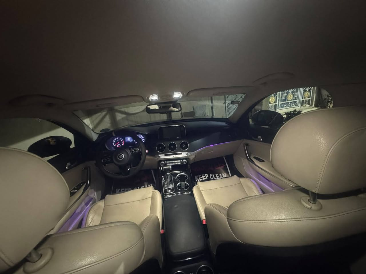 السلام عليكم
كيا ستنكر 2018
kia STINGER 2018
2.0 t.    Turbo صارروخ 🚀
ماشية 73 الف
رقم بغداد بأسمي 
السياره فول 1/1 عدا البانوراما 
كير مكينة كفالة ✅
سيارة جاهزة للاخير صدر امامي خلفي تخم تاير كلة جديد كشر نظيف كلش بالعافية عالياخذهة السياره مصروف عليهة مال جناي الله شاهد

سيارة 3 قطع امريكا 2 بالعراق بدون لغود بدون شواصي 

مكاني بغداد القادسية
سعرهة 145$
***********
