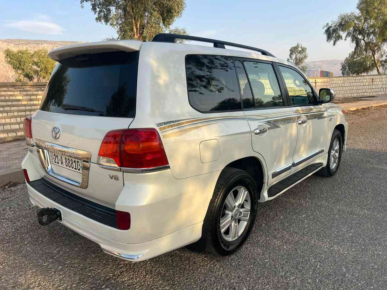لاندكروزر GXR • مكينة ٤.٧ • ٢٧٠٠٠٠كم