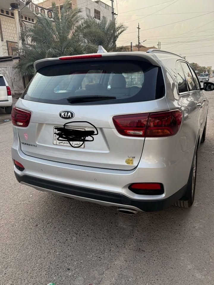 كيا سورنتو 2020 خليجي توها مخلص ضمانها صارله اشهر كلين مكفوله كفاله عامه 6v ممشاها قليل 30 الف كيلو حقيقي 
الشراي يتواصل ***********
