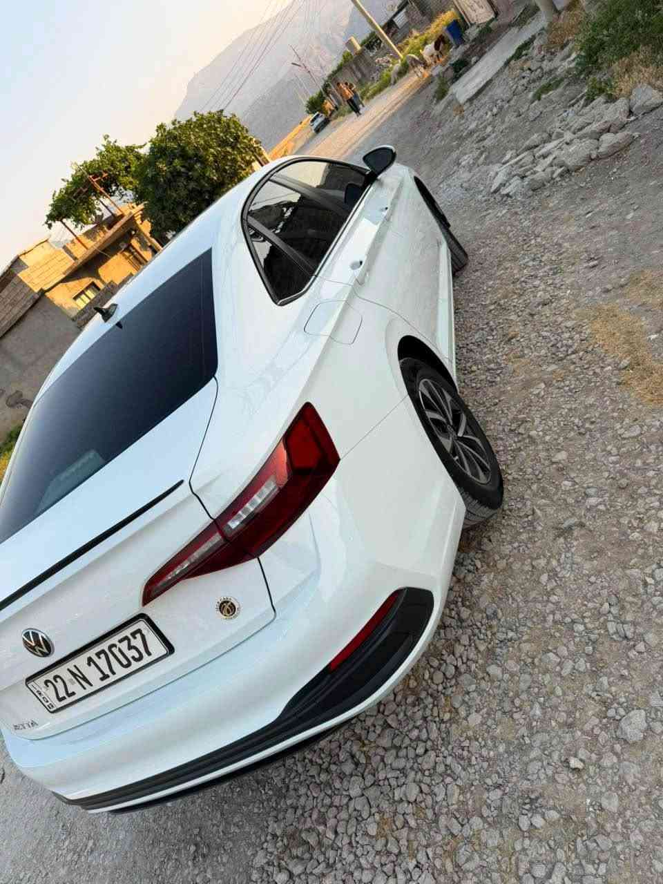 جیتا مۆدیل ٢٠٢٤ بەس بۆنیتی سبوغە بێ ژۆرێ بێ ئێرباگ  بێ ساردەکوت یەک دوو ڕەگلەی بچوکی هەیە لە سەقفی ٤٩ هەزار مایل ڕۆیشتیە ڕەقەم و سەنەوی نوێ گێڕ و مەکینەی بەشەرت کتاب جام ڕەشی لەگەلە بەس زۆری نەماوە سەعریشی ١٤٤ وەرەقەو مەجالیشی تێدایە 
***********
*********** سوران, أربيل
