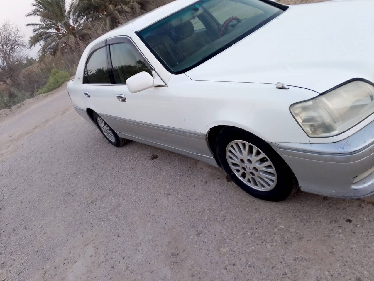 ملكه دخول جديد كرستال .. موديل 2003 .. كصه جنطه.. متوم ارقام وسنويه طبق الاصل .. مكينه وكير كارتون ديفور..حداديه وتخم تاير.. كهربائيات كله شغاله.. دواخل جدد..تبريد ثلج.. السعر 27..مكان شطره .. إتصال ***********

