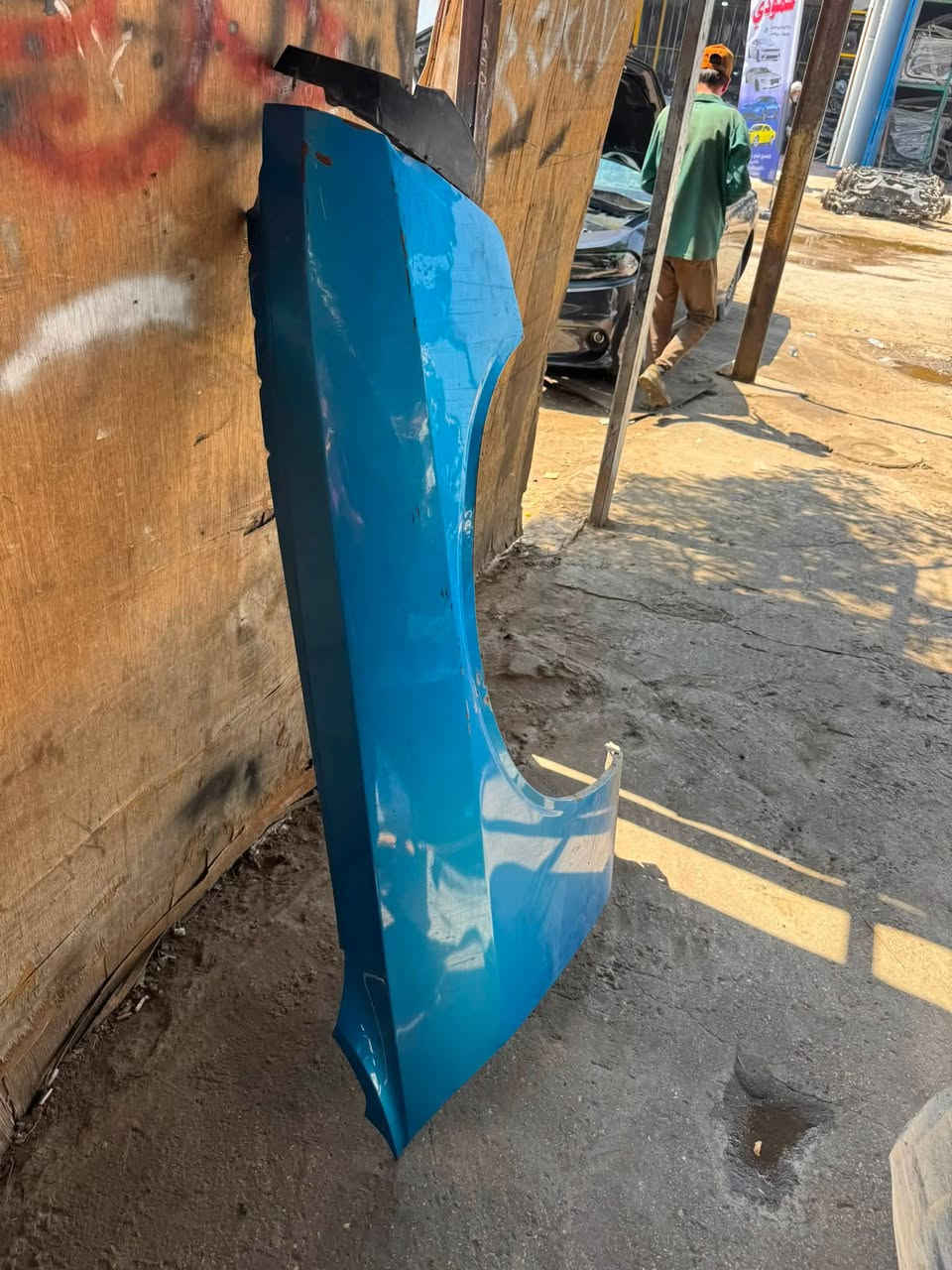 السلام عليكم 
ماصدة جالنجر جديدة للبيع (جهة الراكب ) بسعر ١٢٥ الف 
جاملقات تايوان مصبوغ ارزق بحري مشذر للبيع 
واحد حالته جيدة جدا و واحد يرادله شغل ١٥٥ الف الاثنين
***********
