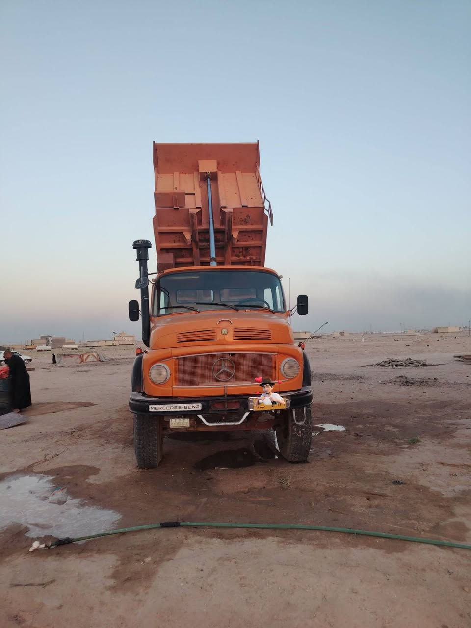 السلام عليكم.  القجمة البيع  موديل79 
قماره مسبوقة
محدثة 82
مجموعة الامان
شاصي مكفول
سعر 37 وبيهة مجال.
تصال على الرقم 👇
            * ************
محمد الغزالي
