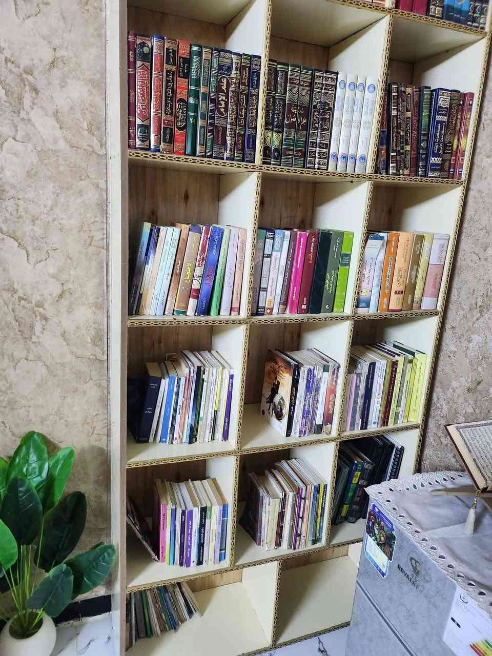 بيع الكتب والمكتبه السعر 600 الف 
مكاني بغداد الحسينيه 

واتساب ***********
