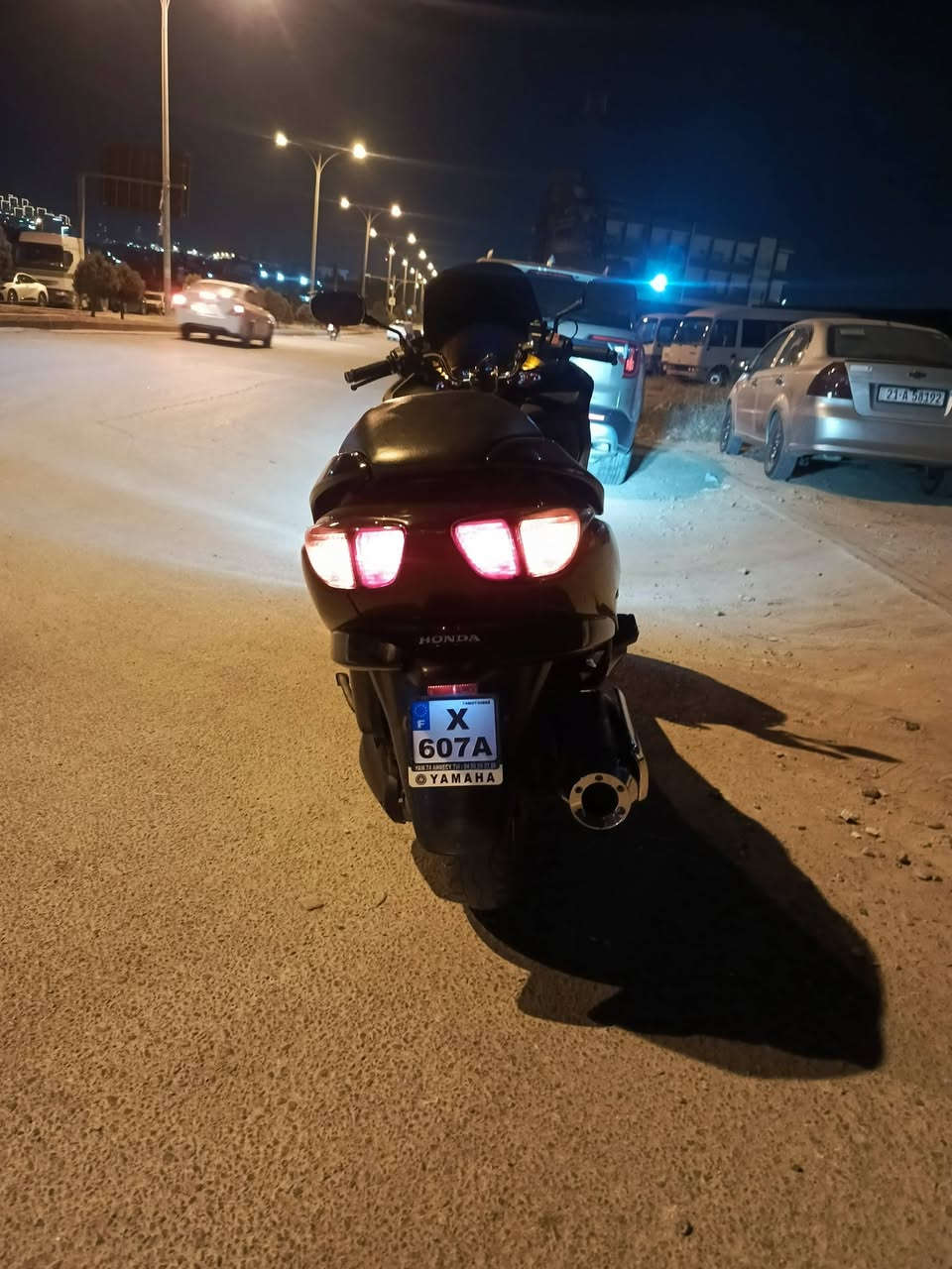 به ناوی خوای گه ورە
ئه م ماتۆڕه بۆ فرۆشتن
فۆڕزا 08
به شه رتی گێڕومه کینه و کاره بای 
هه موگیانی ئیش ئه کات گێچی به نزین حه ماوە هه تا بڵێیی پاکه عه زێت نه دراوە ڕۆنی باش و بانزینی محسه نی تێکراوە شکاوی نیه زۆر جوان و خاوێنه 
شوێن سلێمانی نزیک سه هۆڵه که 
نرخ 850 دۆلار 
*********** 
***********
