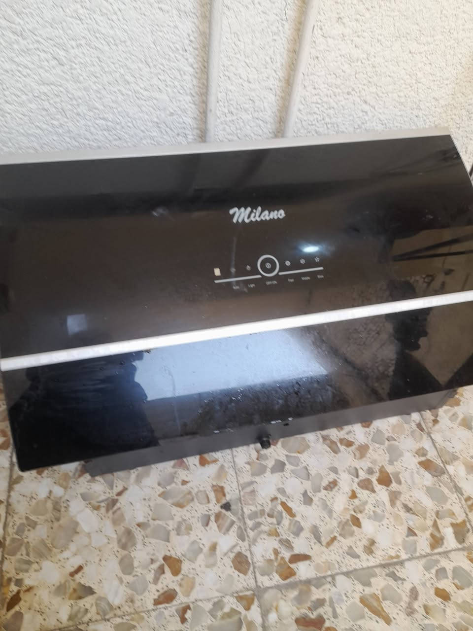 ساحبه مشتغله سنه وحده بسعر ٧٥ طالبيه ***********

