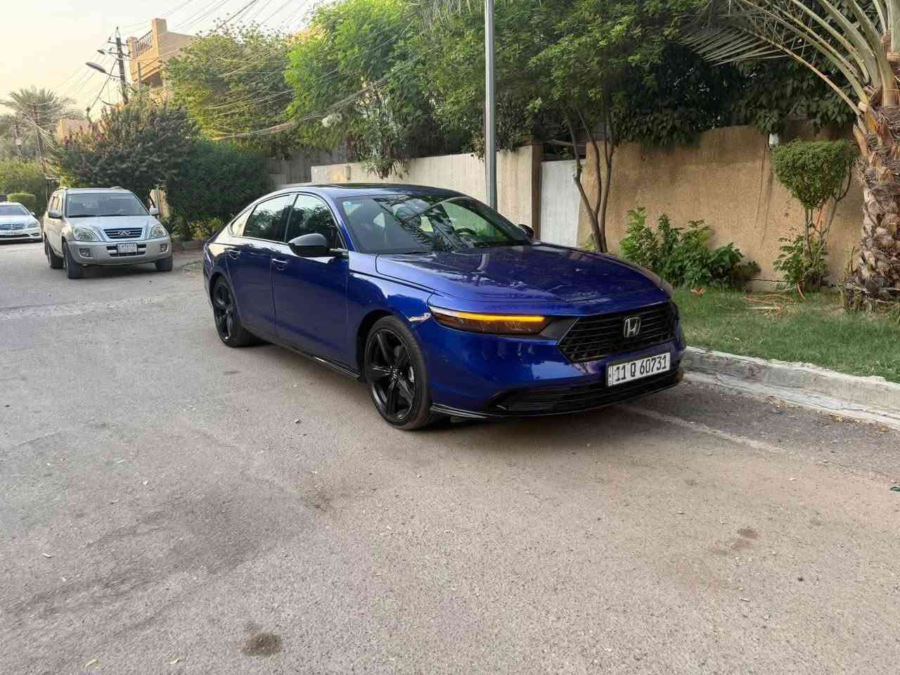 السلام عليكم..
هوندا اكورد سبورت ال هايبرد موديل ٢٠٢٤
حادث جاملغ جهة السايق وطخة بالبنيد اضطريت اصبغه لان فافون مايجي بارد بدون ايرباك ماشيه ١٦ الف كيلو متر ( كيلومتر وليس مايل) السيارة جاهزة وبأسمي تحويل ثاني يوم مكان السيارة الدورة
للتواصل ***********
