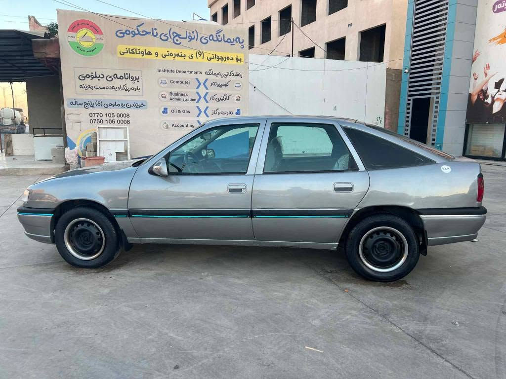 سە رە تا بە ناوی خوای گە ورە 
ئۆپڵ بۆ فرۆشتن  مۆدیڵ 1991  ئاڕم پلاستیکی سلێمانی ئاڕمو  ئەوەلیات و  موسو براوە بە شەرت مە کین 20 گێڕعادی دوو جام کارە با  گێڕو مەکینە و تە قە و ڕە قە و کارە بای بە شەرت جوار تایە ویلی لۆکی لەسەرە  سەیارە کە بێ مە سرە فە ماڵی دۆستە  سعری 26  گە ڵاو کە میک مەجال ناو نیشان سە یسادق ژم *********** السليمانية, العراق
