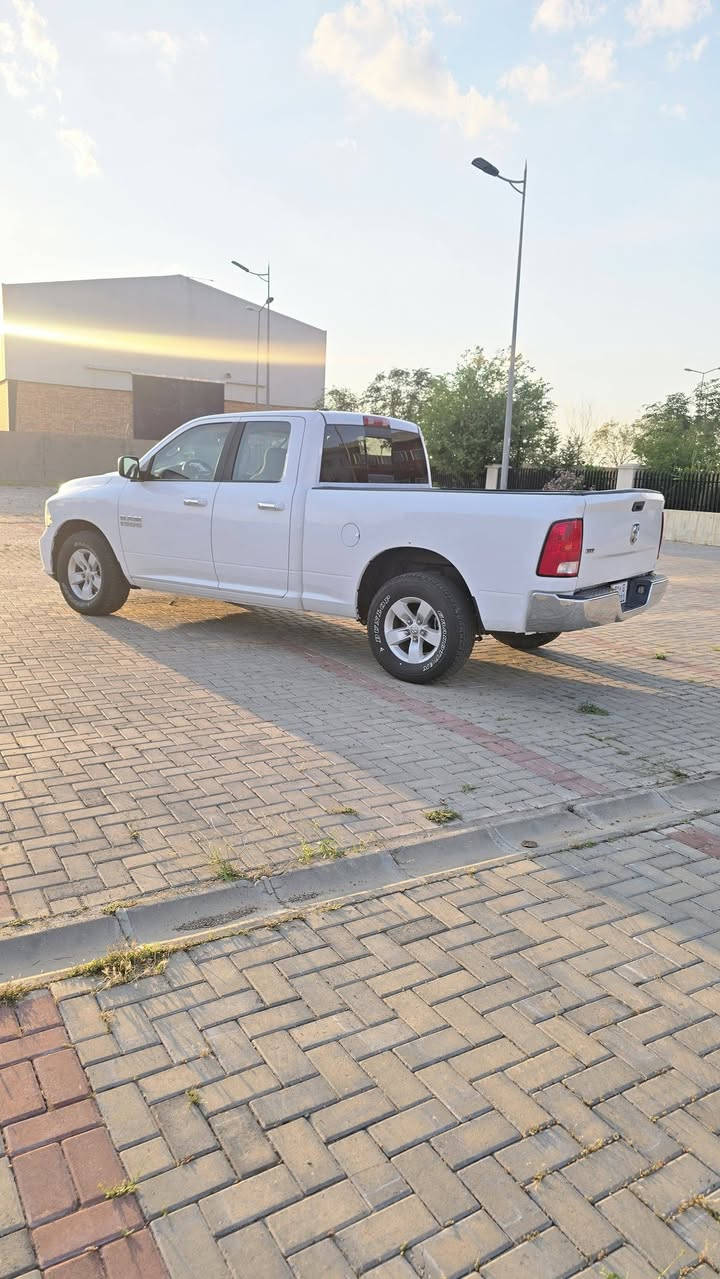 السلام عليكم مراوس  فورد t 150 حجم المحرك 2700 او رام موديل حديد 6  فقط موديل سيار تي 2017 سته 6 رقم سليمانيه مكان السياره كلار
***********

