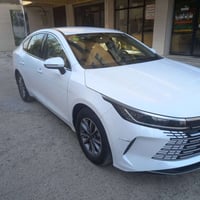 للبيع byd دستروير  موديل ٢٠٢٥ ماشيه ٩٠٠٠ كيلو مواصفاتها فول عدا السلاي...