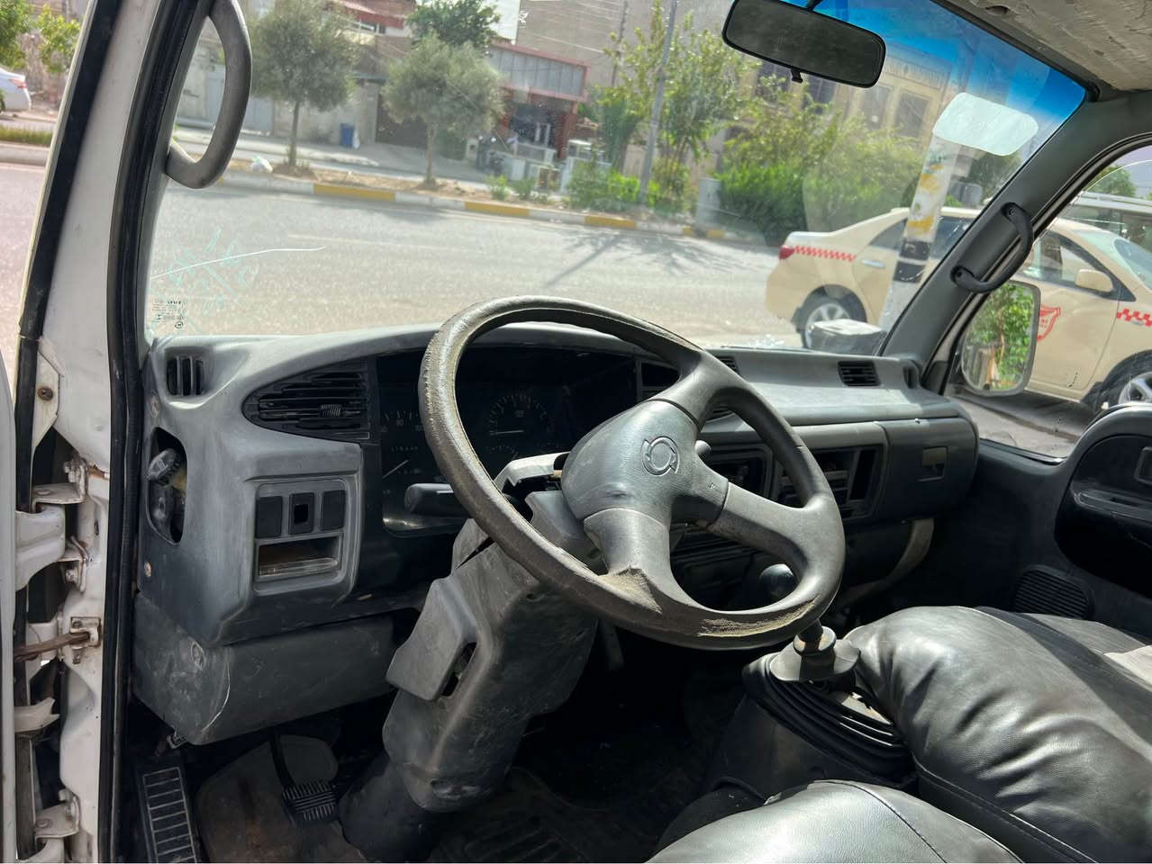 موديل ٢٠٠٠ • جير عادي • أربيل