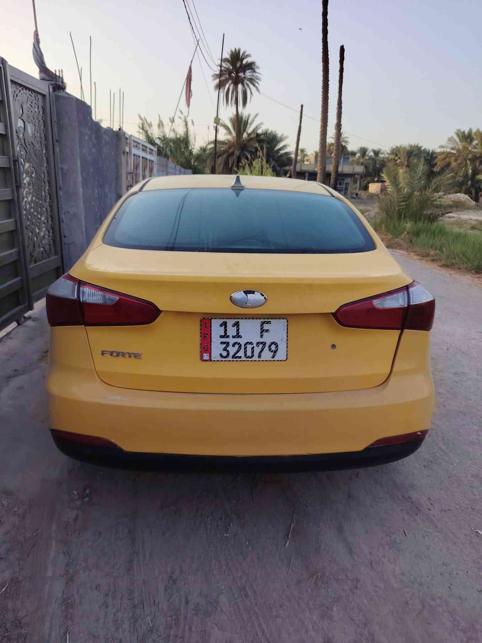 السلام عليكم 
فورتي ١٤ بغداد بسمي مصفره هيئه وغرامه جاهزه مال جناي بيع أو مراوس بكياا حمل السعر ٩٠ وبيه مجال مكاني حله قرب سيطره الاثار

***********
