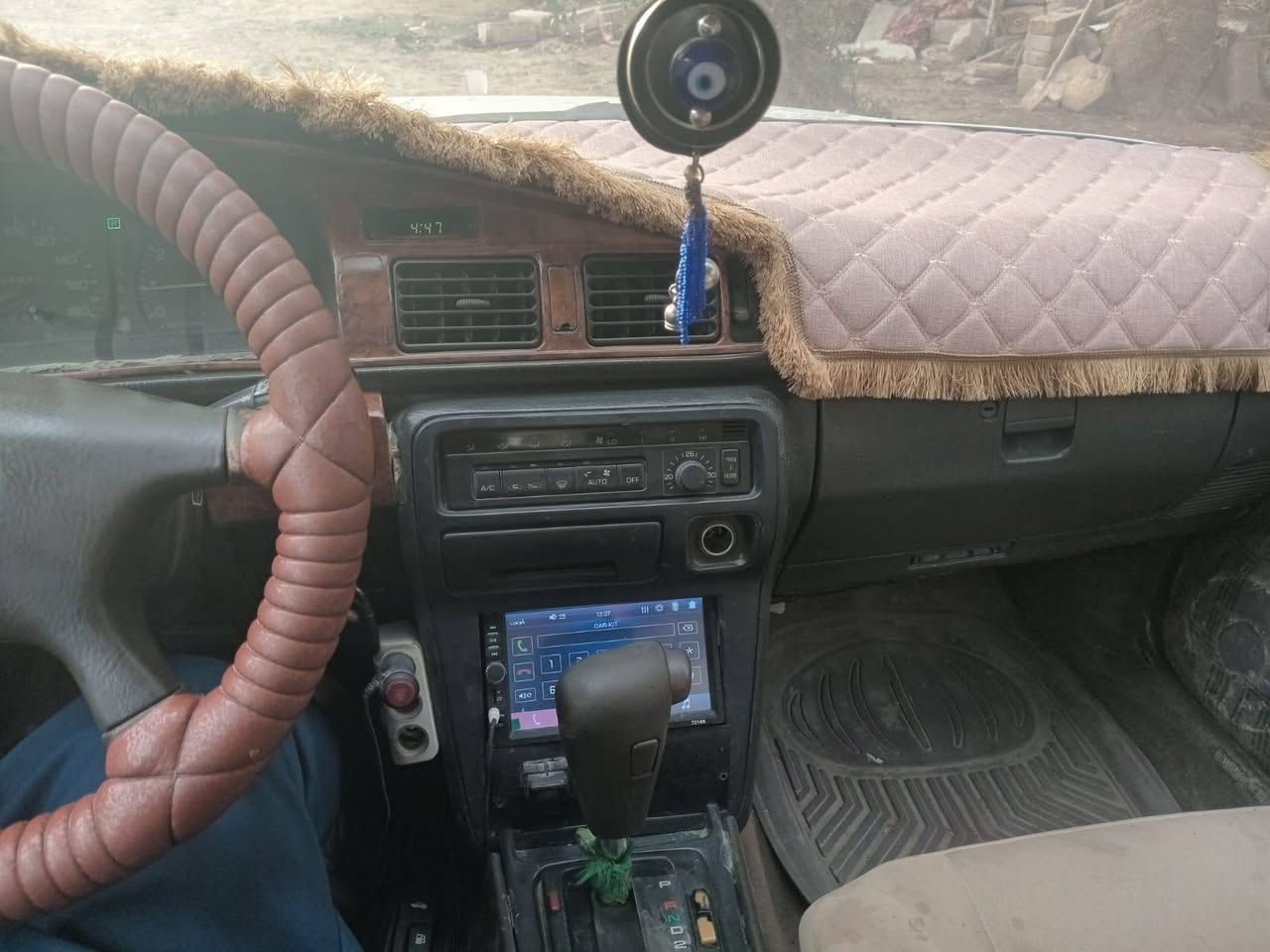سلام عليكم ورحمة الله وبركاته سياره للبيع مارك عضم السياره كفاله من الكص ونقل  عامه محرك كير حداديه تخم تاير دواخل كهربائيّات سياره بسمي مداور ثاني يوم للستفسار اخر تصل السعر المطلوب40ورقه المكان نجف ***********
