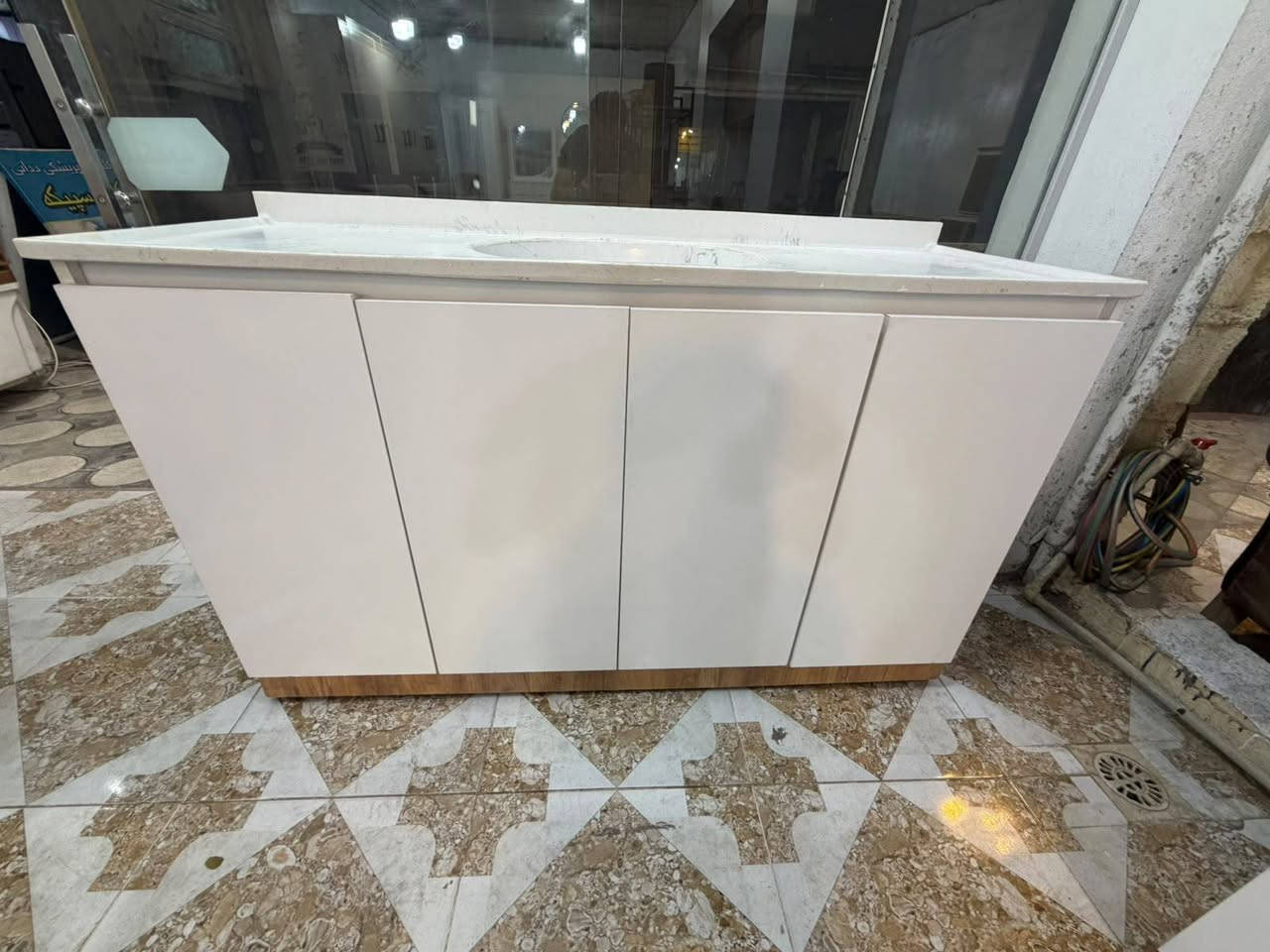 ناونيشان/سليماني كانيسپيكه /پيشانگاي مه ليك

سعري/٣٧٥  هه زار 

كه وانته ري/ ده ستكرد  موادي /MDF

دريژي كه وانته ر/٢ مه ترو نيو/قياسي سنگ/١ مه ترو نيو 

هه ر به ريزي خوازياره ئه تواني په يوه نديمان پيوه بكات

گه ياندنيشمان هه يه بؤ سه ر جه م شاره كان

***********  viber
