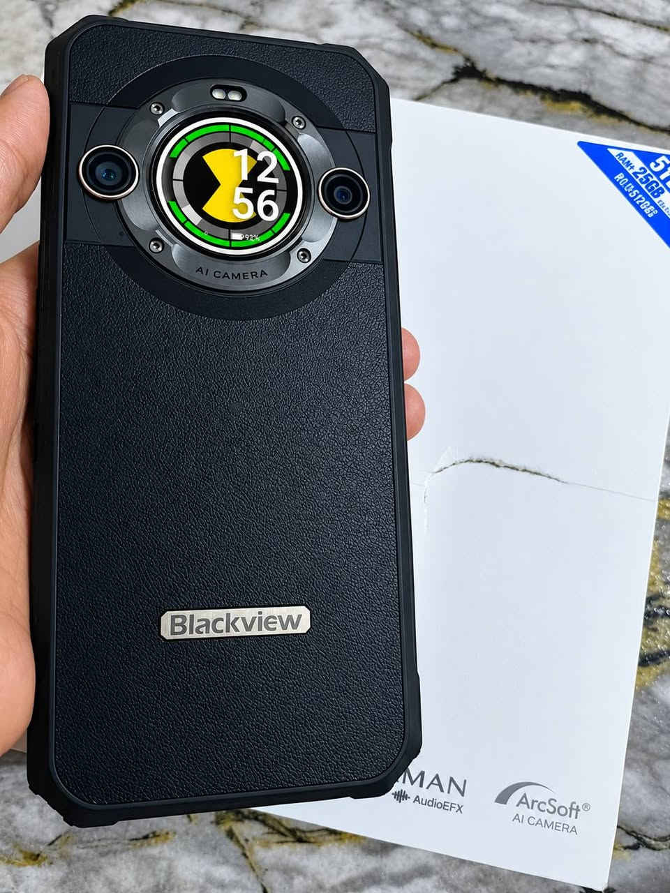 موبايل بلاك فيو بهاذ الجمال والاناقة
Blackview bl9000 5G
ذاكرة 512 ورام 24
بطارية 8800
شاشة ثانوية بالظهر✅
معالج دايمنسيتي 8020 وشاشة 120 هيرتز
السعر 300 قفل (ابحث عنة وشوف سعرة)
يتوفر توصيل لجميع المحافظات
***********
