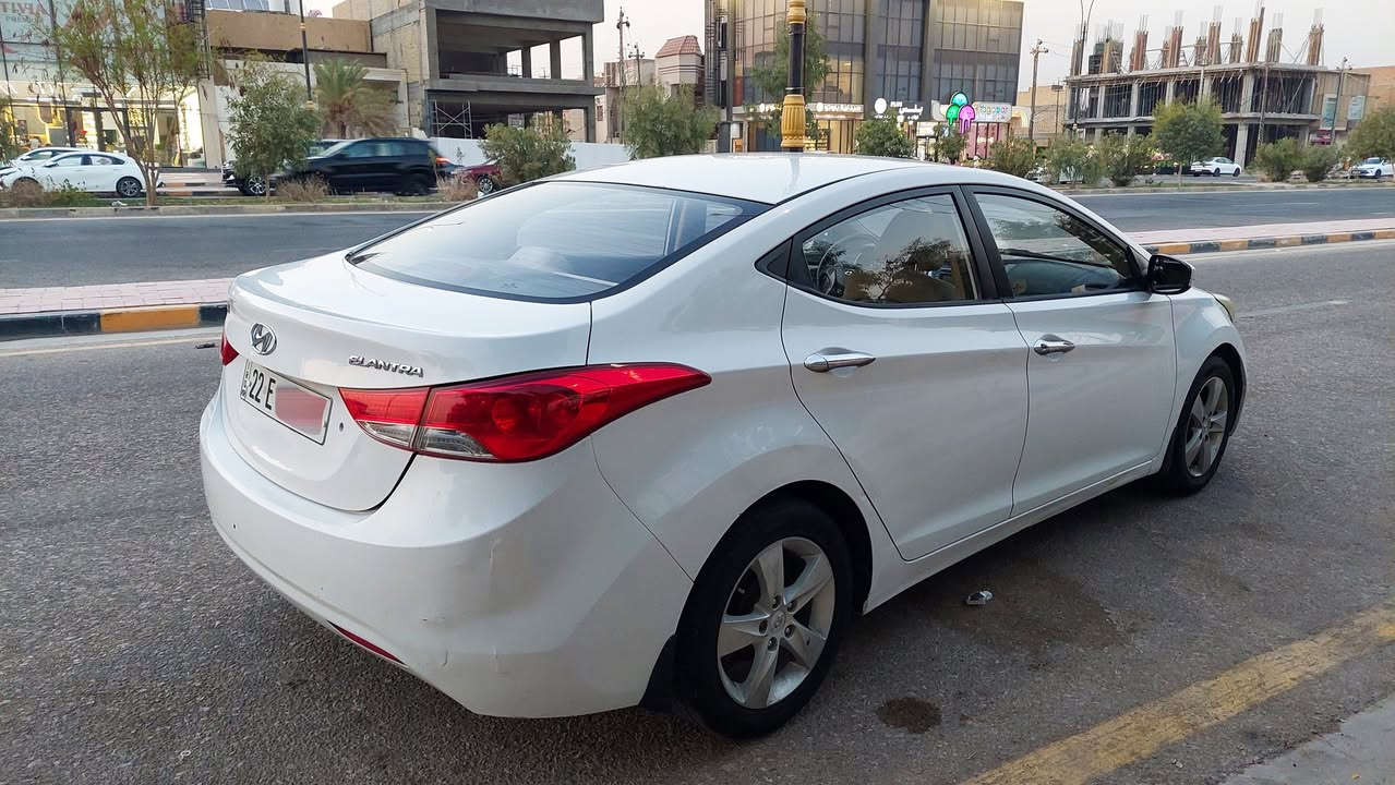 النترا موديل 2014، رقم اربيل سنوية لغاية 2028 تريد تحويل تريد وكالة.

- محرك 1600CC كير 6 نمر

-محرك وكير مكفولات من الفتح والتصليح.

-ماشية 214 وقابل للزيادة

- خمسة ويل كب 16

-تبريد وحدادية جيدة جدا

-بيها بارد فقط باب ورة السايق وباب الخلف الايمن بسيط جدا مع اصبعين كارت بداية الجاملغ الايمن، بدون اي ضرر، والباقي مكفول.

-كاميرا دوارة

-سيارة جاهزة بنزين عادي وبدون ادفانس ولا رواجز

** السعر 115 وبيها مجال،

للاتصال: *********** وتس اب موجود

مكان السيارة النجف، المدينة المائية
