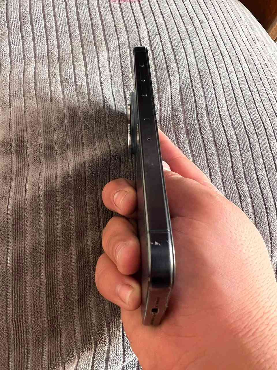 سلام عليكم
ايفون 15 برو ماكس ذاكره 256
كندي بطاريه 83 مشحون 650 مره 
مبدل شاشه نوعيه مرتبه السعر 680
*********** واتساب المكان بغداد
