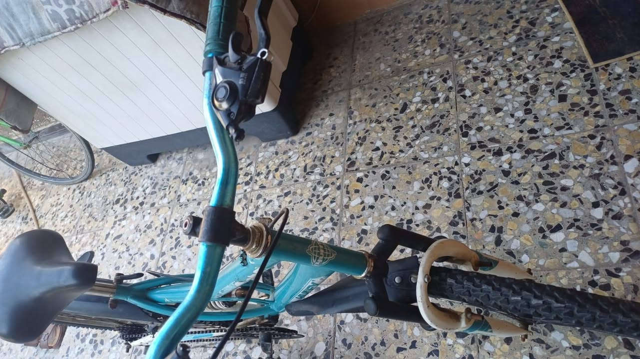 بايسكل ياباني شكل رياضي نضيف كل نقص مابي نضافه 90% حجم 26 مكاني بغداد شعب فورتات سعر مناسب 
الاستفسار***********
