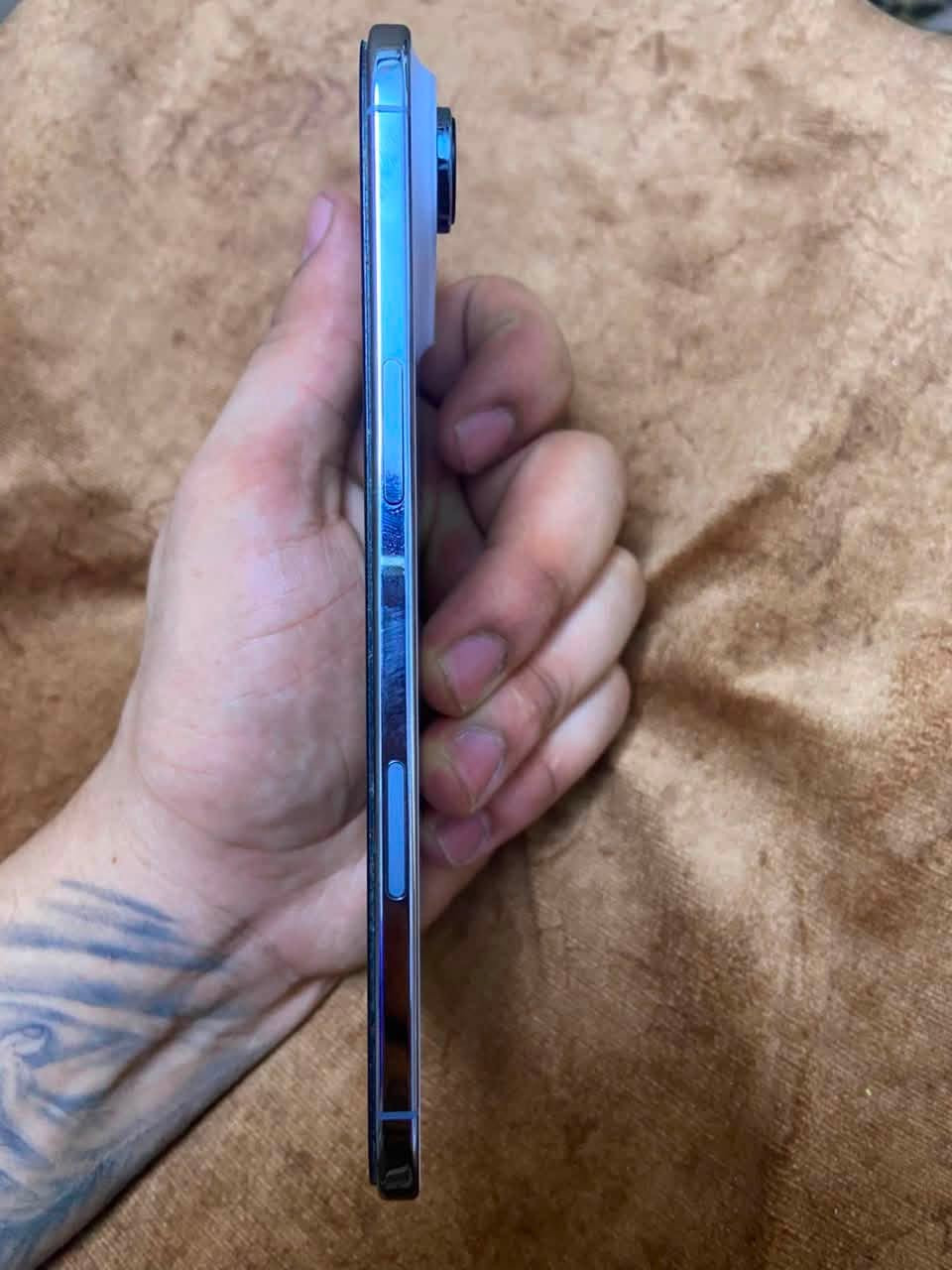 سلام عليكم 🙋🏻‍♂️

ايفون 17 اير📱 

لون ابيض 🤍

ذاكرة 256 🧠

بطارية 🔋 100

عدد الشحنات 35 مرة فقط قابل للزيادة 

السعر مليون وربع وبي مجال بسيط 

التلفون جديد شخص مابي مثل منبين بالصور 

للستفسار اكثر تواصل وياه ع وتساب او ع اتصال 
***********
