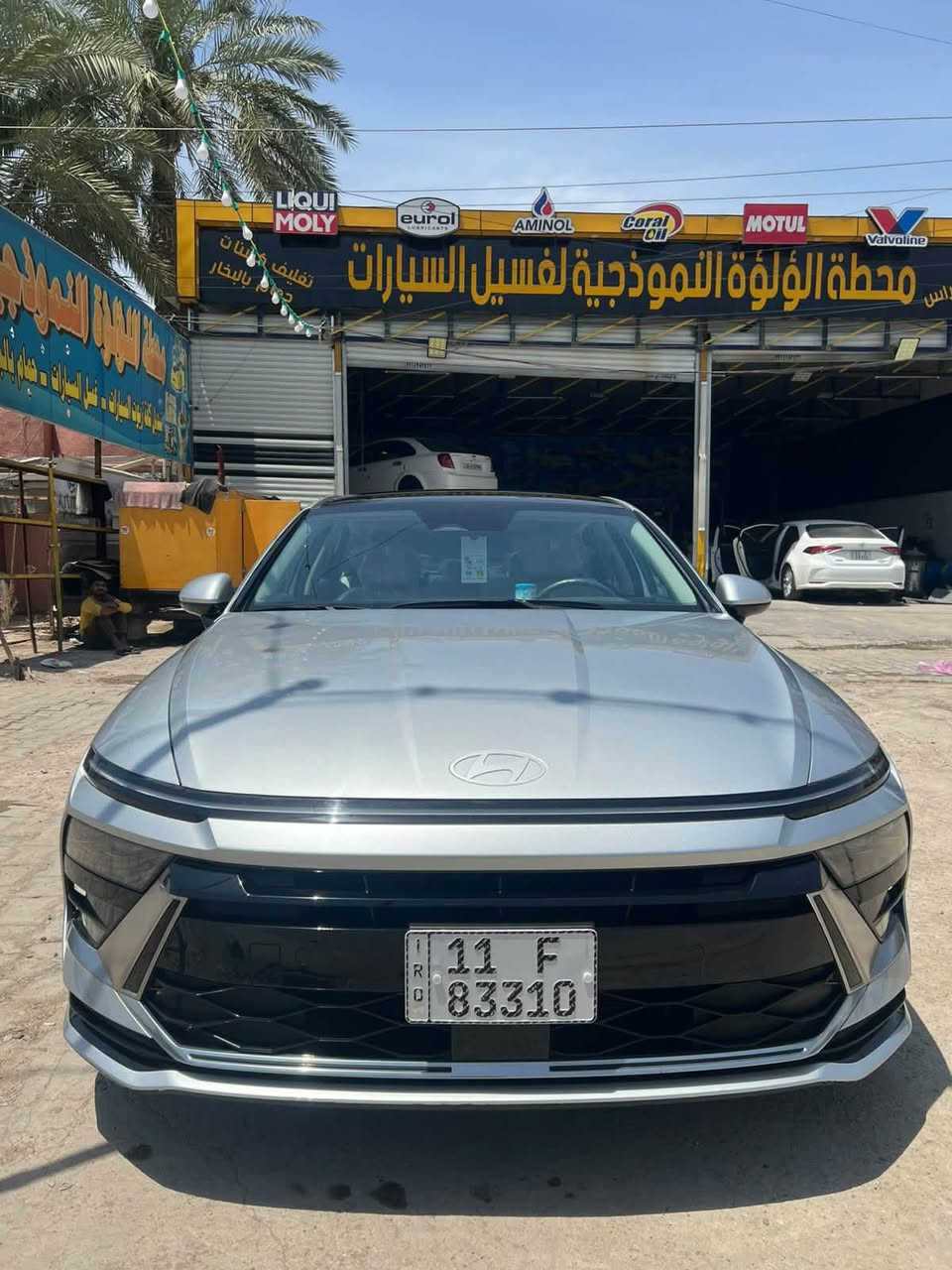 السلام عليكم…… 
سوناتا 2025 وارد امريكي ماشيه 25 الف حادثه باب الصندوق وربع الجاملغ وحادثه كام موضح بلصور مواصفاته كشنات الاماميه كهرباء
تحكمات ستيرن 
كشنات تدفاء 
ستيرن تدفه 
رادار امامي وجانبي
حساسات وباقي المواصفات معروفه
السعر اتصل وتدلل
***********
