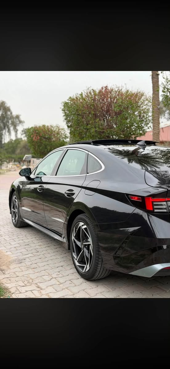 السلام عليكم

للبيع هونداي سوناتا لمتدد فول اعللللللى مواصفات

الحادث جنطه بدون ارباك 

وطخه بسيطه بل جاملق

سياره ماشيه 60 الف

السعر 200

المواصفات 

- فتحه سقف بانوراما

- اربع كامرات محيطيه

- حساسات امامي وخلفي وجانبي

- رادار امامي وجانبي وتحديد مسار 

- شفتات رياضيه بل ستيرن

- صندوق كهرباء فتح وغلق

- لايتات زنون بلادي 

- شاحن لاسلكي

- وضعيات اربعه للسياقه 

- داخل بيجي تدفئه وتبريد 

- مري كهرباء 

- مقاعد اماميه كهرباء

- شاشه كبيره متصلة

- بعد بيها هاواي مواصفات 

***********واتساب  

مكاني  بابل مسيب
