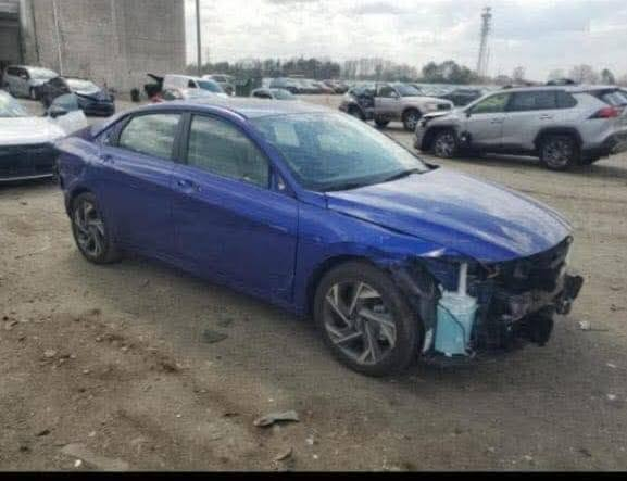 النترة موديل 2025 حادث كاما موضح بلصورة جاملغ امامي كد شبر بارد وجاملغ الخلفي بارد باقي السيارة كفالة عامل لمتد سيارة فول مواصفات سعر 165 وبيها مجال قليل للشراي يراسل خاص العنوان بغداد جميلة رقم ***********
