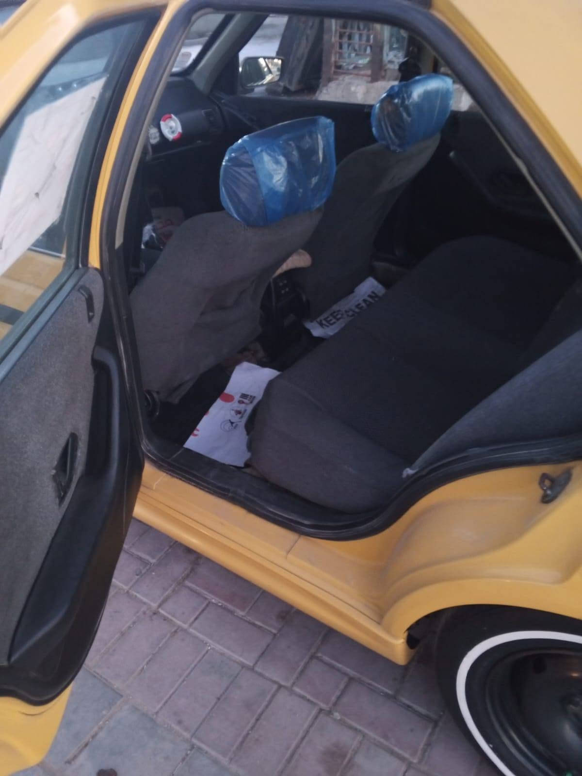 سلام عليكم  بيجو بارص 2015
هيئه وغرامه مصفرة 
سيارة جاهزة كبل للشارع 
باب خلفي مبدل فقط 
رقم جديد سنوية جديدة
تخم تاير سيارة 
تبريد 
صدر كامل
جراد بيها سيارة كدام العين
مكينه خير من الله 
هزة جديدة 
العنوان بغداد قرب جامع الفردوس مكلف بلنشر 
يوسف الربيعاوي هذا راعيها 
***********
