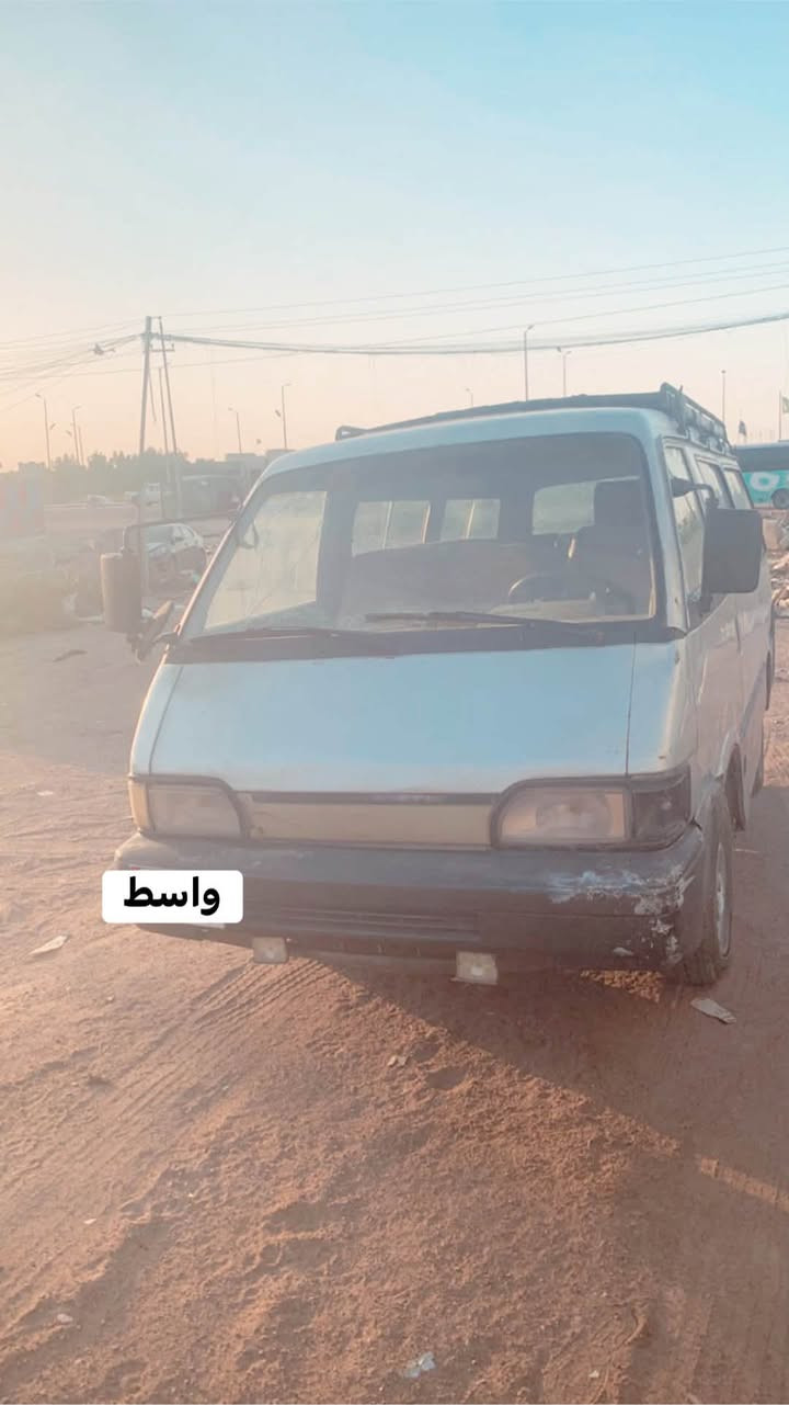 كيه بسته موديل 93 كير محرك كفاله كهربايئات شغاله كلها تخم تاير قبل سبوع شديته تعمير بريك كامل السياره برغي مابيها نقص تريد تحويل تريد وكاله السعر 25 ورقه مكان السياره بالكوت ***********
