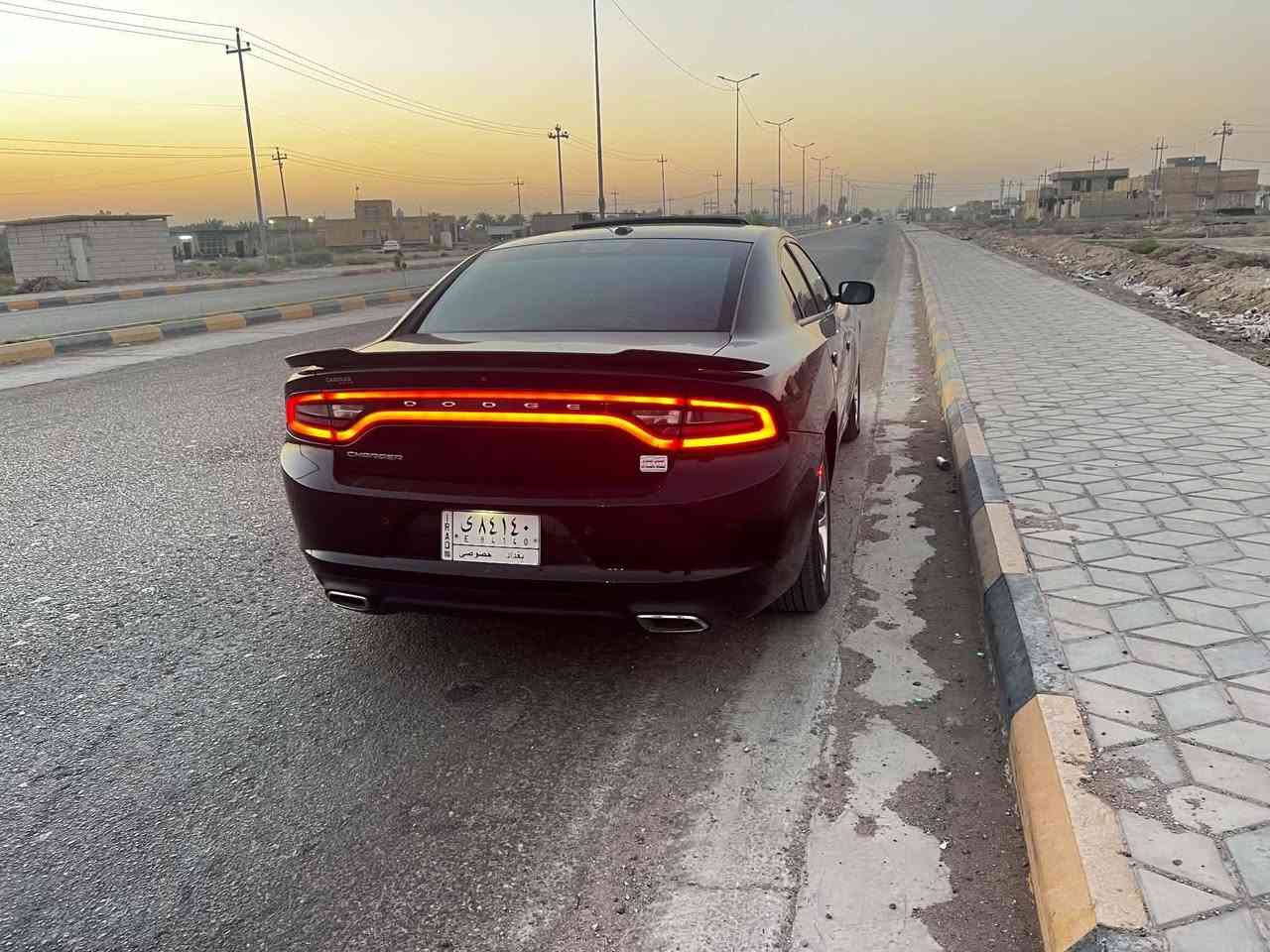 السلام عليكم 
جارجر موديل 2020  مواصفات sxt بلص ماشيه ٧٠ الف السياره كفاله عامه من الصبغ والتبديل بدون حادث فقط بارد بسيط بالجاملغ الخلفي السعر 230 وبيها مجال مكانها بالديوانية   ***********
