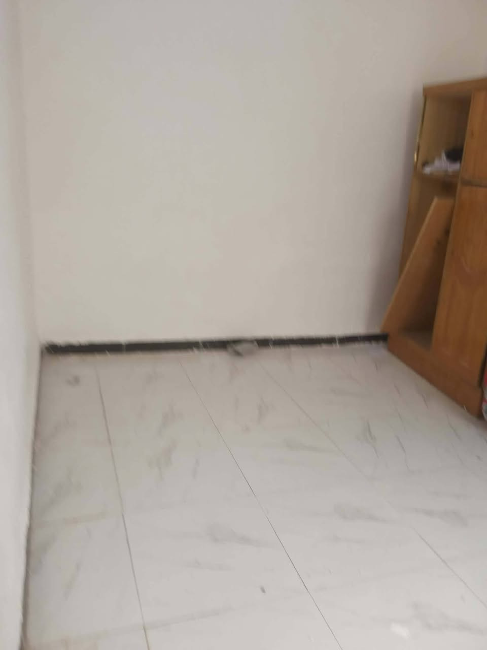 بيت للبيع مساحتة 300متر
الموقع /مدينة مهدي عاكول قرب قطع محمد كامل
السعر /40 بيه مجال
للاستفسار الاتصال على الأرقام التالية
***********
***********
