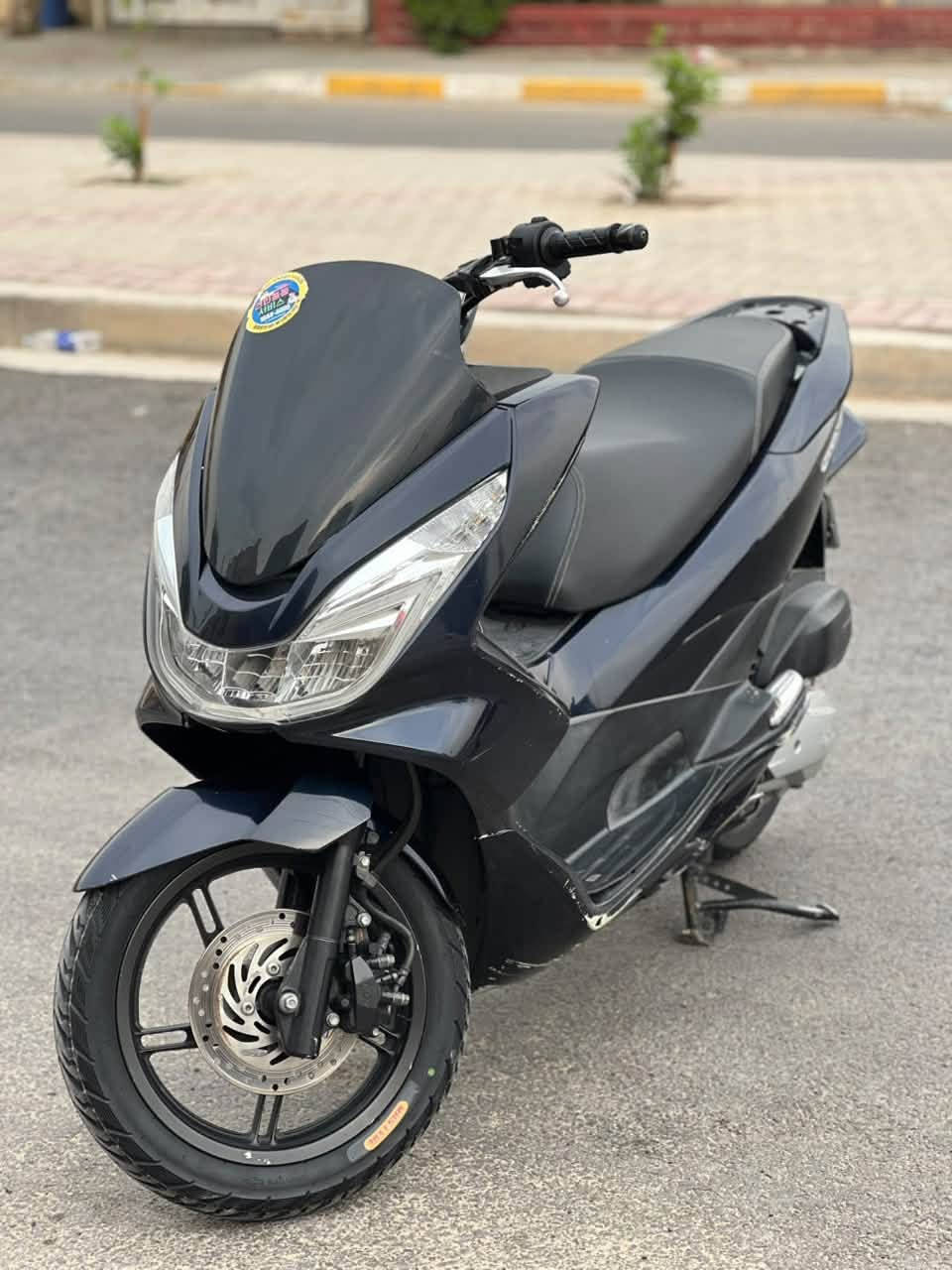 Pcx للبيع ياباني
الدراجة بحالت الوكالة الدراجة كفالة عامة 
الدراجة ماشية ٢٦ الف حقيقي 📍
الدراجة نازلة بشهر الرابع 
الدراجة بيه فقط اشخوط بل كفر لامامي يتصلح 📍
ودراجة كفالة عامة من كلشي 
حساسات شغالة 📍
كهربائي كلهة شغالة📍

سعر : مليون و٨٥٠ بيه مجال 

مكاني :بغداد الحسينية مال راشدية📍
رقمي *********** انتصال فقط 
رجآ الموشراي لا يتعبني اخوتي ❤️
