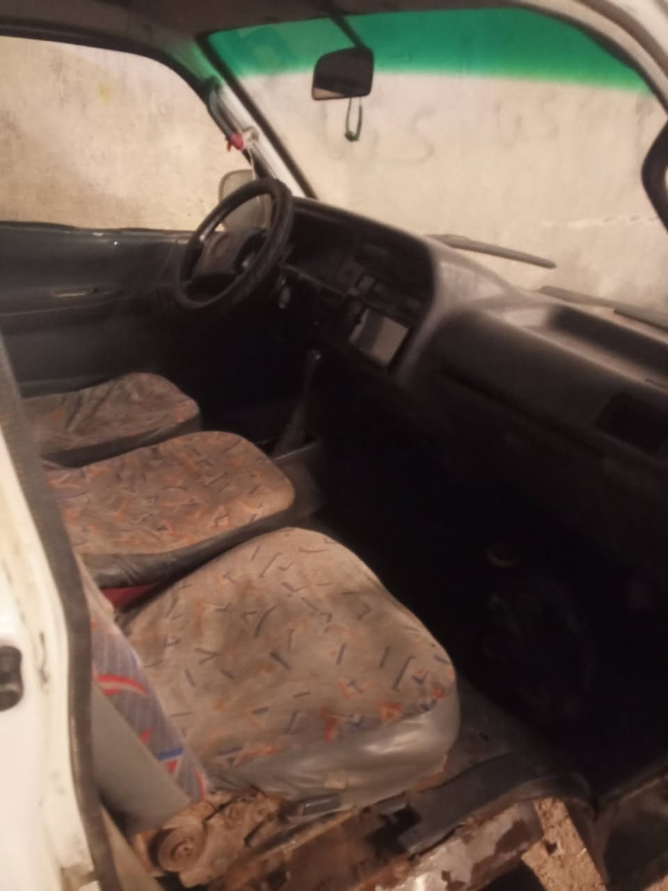 سياره مكينه كير حداده حلوات الباقي شوف العين رقم احمر ابيع كوم حديد السعر ١٥ مكاني بصره زبير ***********
