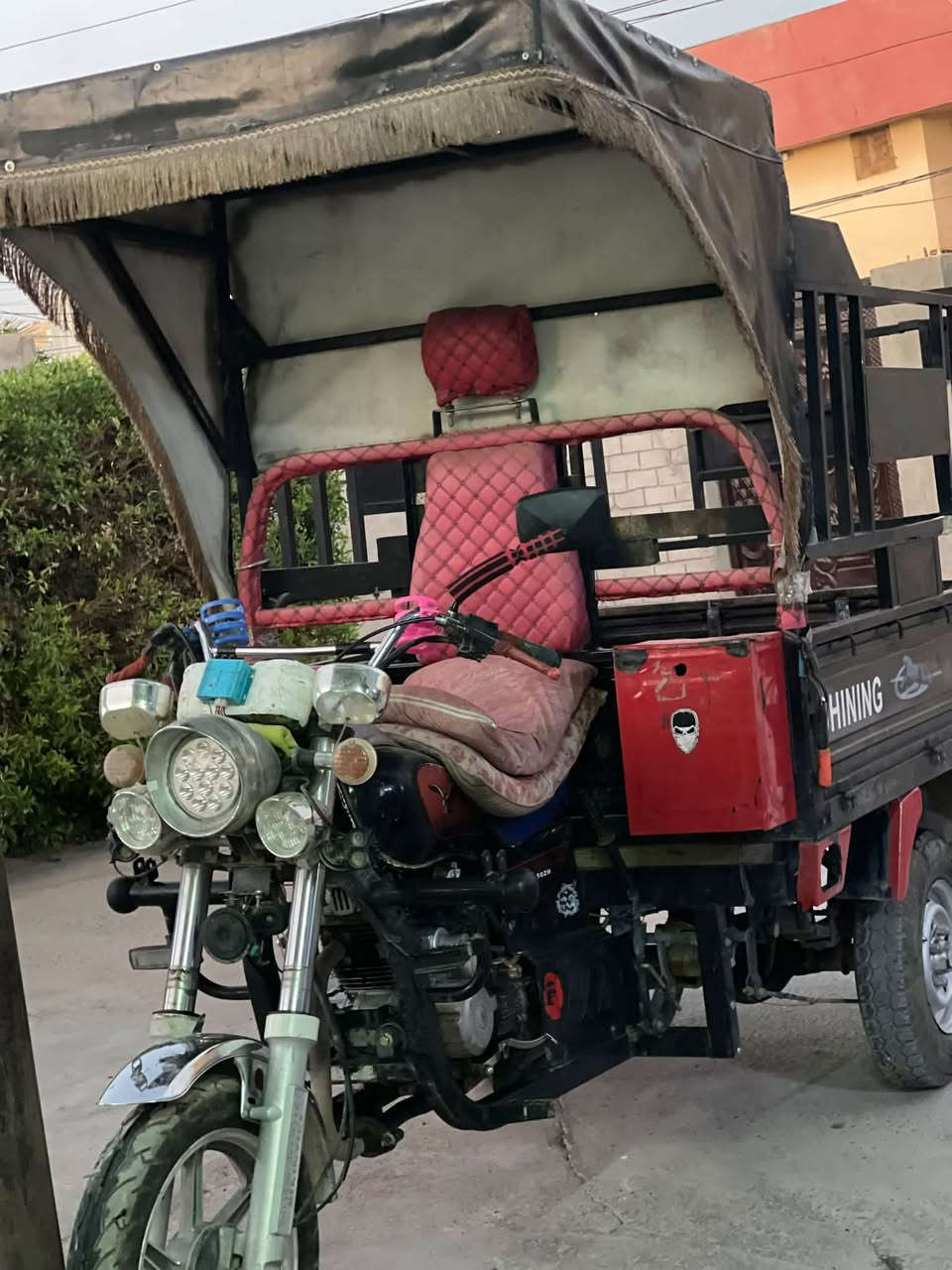 توك توك
