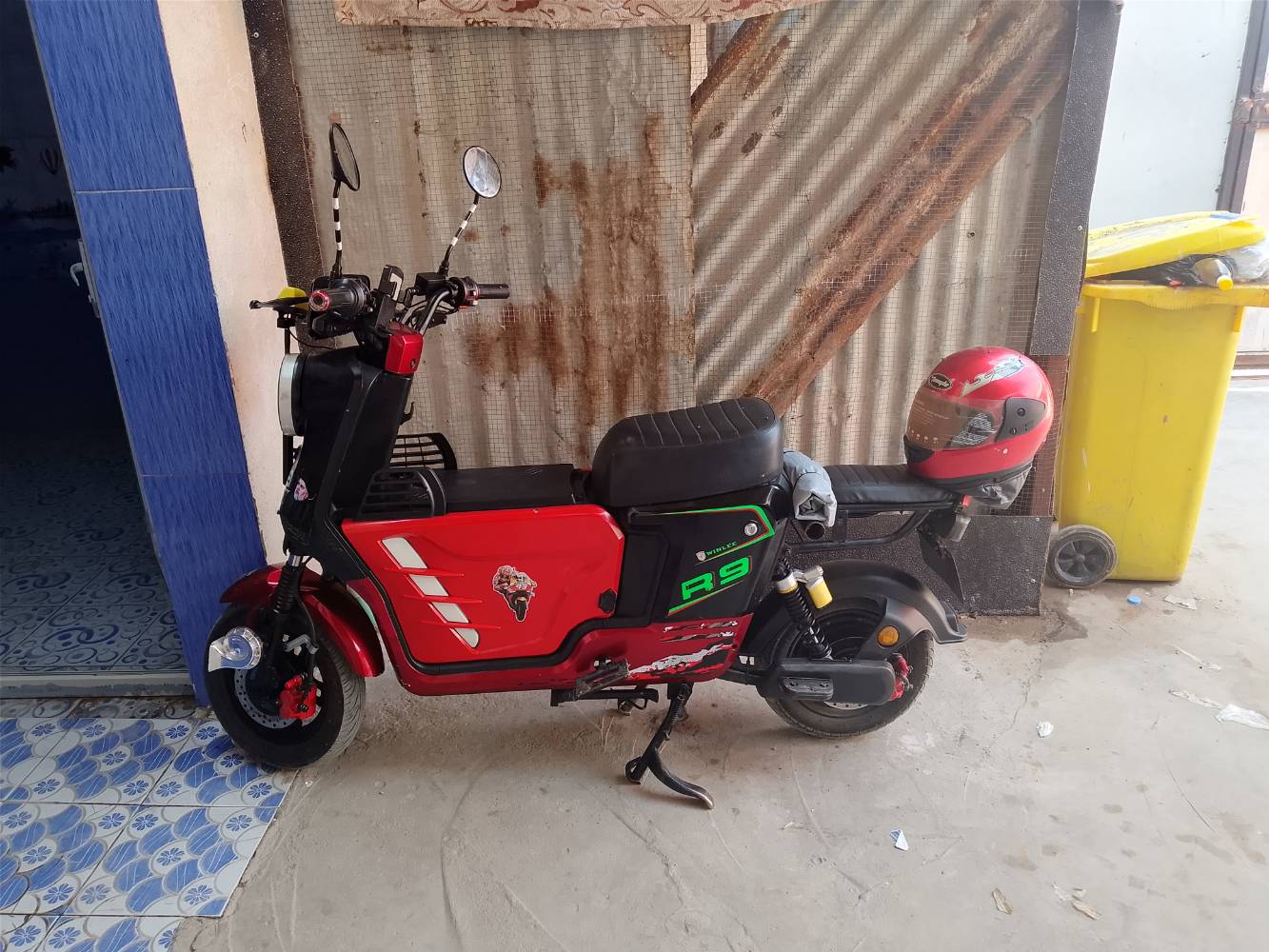 المعقل البصل • بطارية R9 • صندوق وخوذه