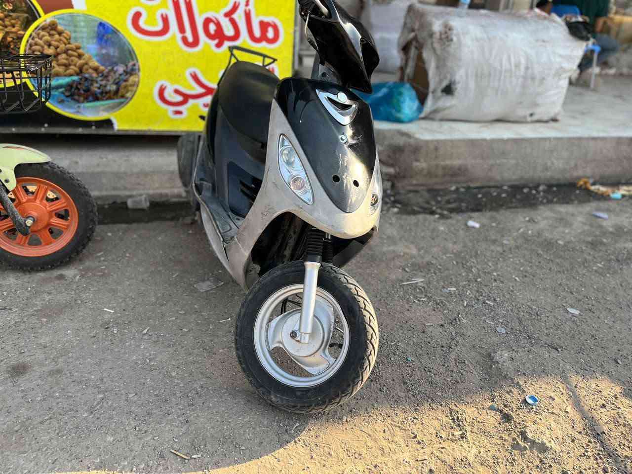 سلام عليكم دراجه ماكس منغولي للبيع اي عيب مابي كهربائيات كامل لايتامامي موجود سعر 600بي مجال بسيط رقم هاتف ***********
